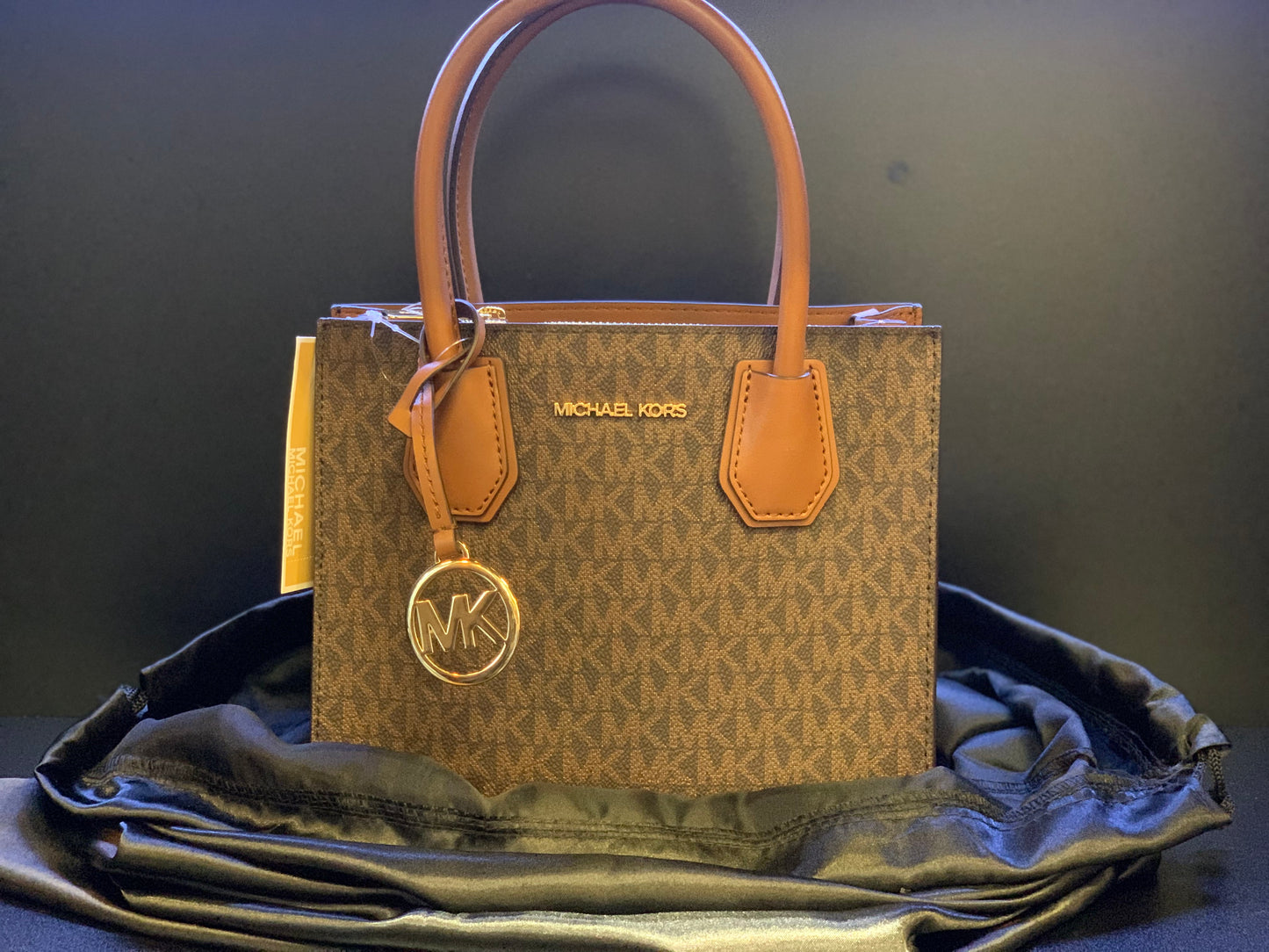 Michael Kors Messenger Purse